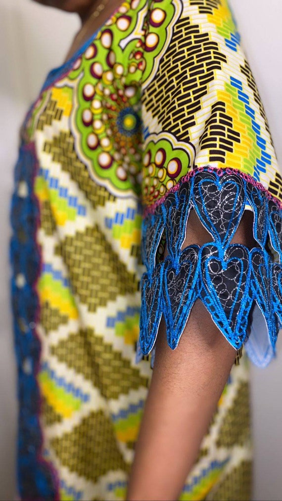 Tres belle robe boubou tunique pagne wax ankara avec col et manches brodees Etsy Polska