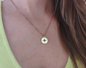 Collana con bussola: gioiello da viaggio in acciaio inossidabile placcato oro 18 carati