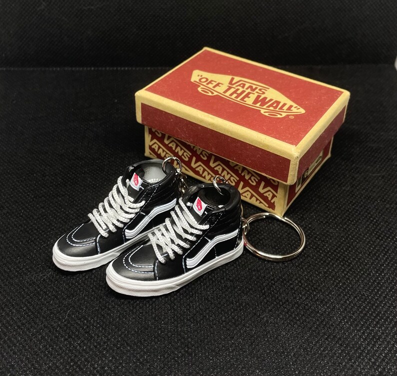 vans old skool keychain