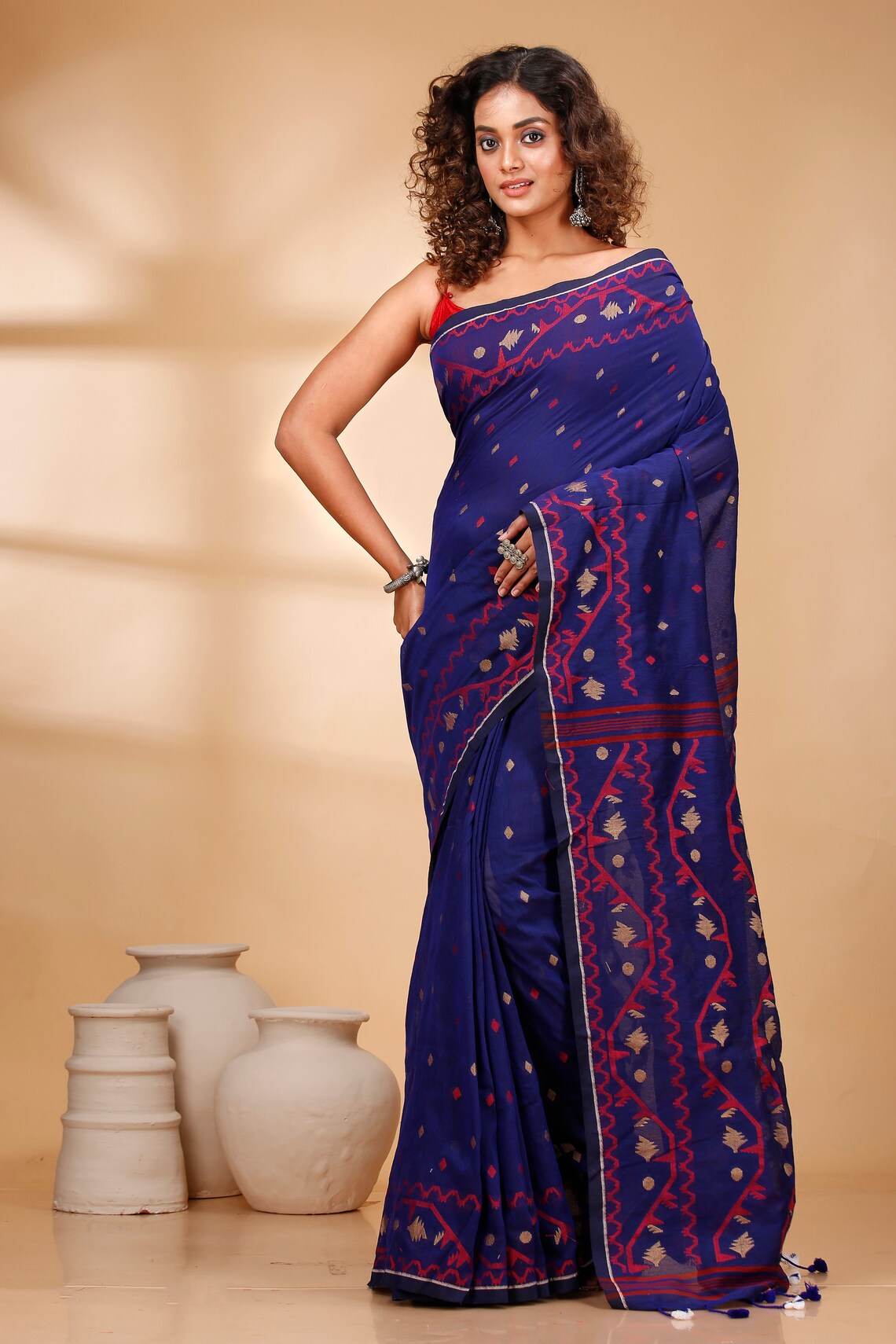 Jamdani Embossed Handloom Saree with  Zari  Weaving & Rich Contrast Border, Pallu