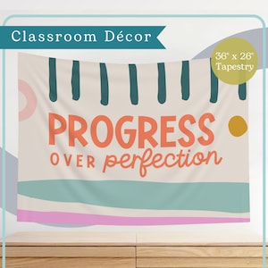 Tapiz para aula &quot;Progreso por encima de la perfección&quot; / Decoración de escuela primaria / Póster horizontal para colgar en la pared - Brillante y moderno