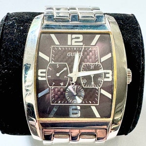 Guess W95015G1 Mens Power Broker Chronograph Stainless Steel Watch Genuine Pre owned no box