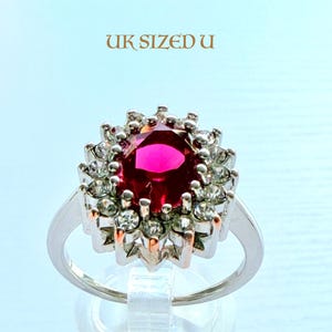 Erbjudanden på alla varor, Dam Vintage Silverpläterad Rubinröd & Klar Strass Clusterring - UK Storlek U (Begagnat skick)