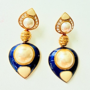 reduced by 50%Jackie Kennedy Pearl Earrings with Blue Enamel JBK Blue and White Dangle Earrings by Camrose Kross As new