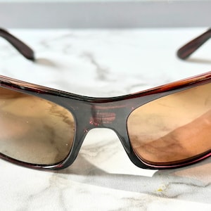 Mens  Maui Jim Peahi H202 10 Sunglasses in original case pre owned like new