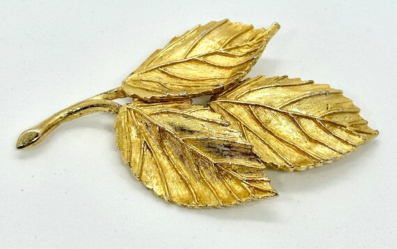 Broche En Plaqué Or Feuille Jolie Design - Occasion Bijou Vintage à Clip