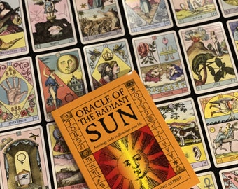 Oracle of the Radiant Sun: Astrology Cards to Illuminate Your Life (Other)