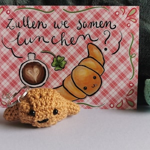 Gehaakt croissantje / gehaakt kopje koffie sleutelhanger + bijpassende wenskaart (2 opties!) 'Zullen we samen lunchen?' / 'Fijne dag!'
