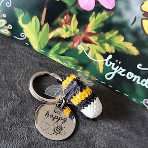 Sleutelhanger met bijtje + bijpassende wenskaart 'Ik vind jou bijzonder' / handgemaakt / gepersonaliseerd / cadeau / bee happy / valentine