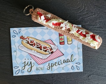 Frikandel speciaal met bijpassende kaart / gehaakt voor een speciaal iemand! / persoonlijk / cadeautje / snack / specialiteit