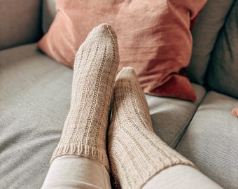 Easy Sock Knitting Pattern, Beginner Sock Knit Pattern, Basic Wool Socks, Striped Ribbed Ankle Socks Knitting Pattern, Basic Knitted Socks