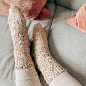 Knitting Pattern, Socks Knitting Pattern, Easy Socks Pattern, Knit Sock Pattern, Beginner Classic Knit Socks, Boot Socks Pattern,