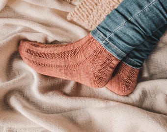 Classic Ribbed Socks Knitting Pattern, Cozy Women Knit Wool Socks, Texture Socks Knit Pattern, Easy Socks Knitting Pattern