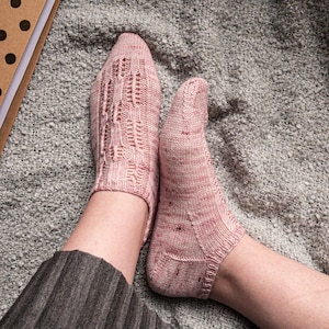 Summer Lace Socks Knitting Pattern, Easy Ankle Socks Knitting Pattern, Lace Summer Knit Socks, Women Sock Knit Pattern, Summer Lace Shortie