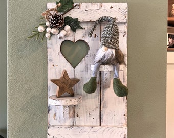 Window shutter wall shelf, wooden heart-shaped shelf, vintage shabby chic country house decor