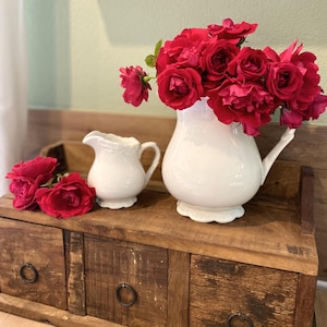 Brocca in porcellana, stile provenzale, caraffa, vaso, lattiera, teiera, decorazione in stile casa di campagna