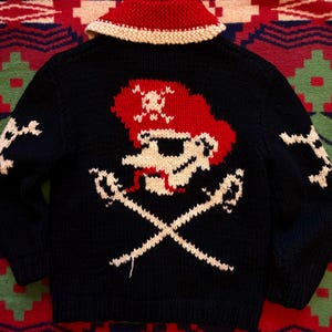 Skull Cowichan - Etsy