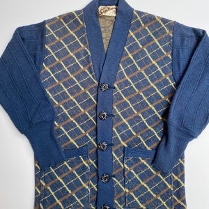 Vintage 1940s 1950s sportswear twotone cardigan sweater
