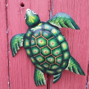 Tropische Schildkröten-Wandhalter aus Metall, handgemacht aus recycelten Ölfässern, hergestellt in Haiti, Schildkröten-Verzierungsqualitäts-Wandkunst große Weihnachtsgeschenkidee
