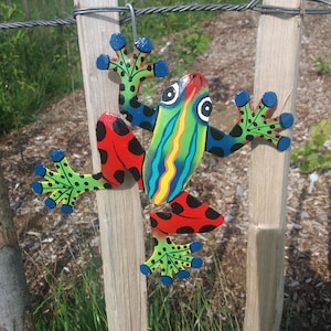 Metal Frog Wall Hanger Made From Recycled Steel Drums, Hand Made in Haiti By Street Artists,  Great Gift For The Home, Garden , Oil Drum Art