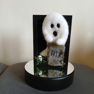 Ghost, Gothic,2D Headstone Graveyard Skull