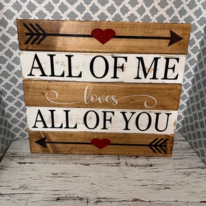 Handgefertigtes Love Statement Holzschild