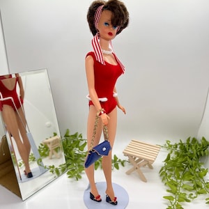 Vintage Bubble Cut Barbie Fluffy Brunette original swimsuit W/Extras (196)