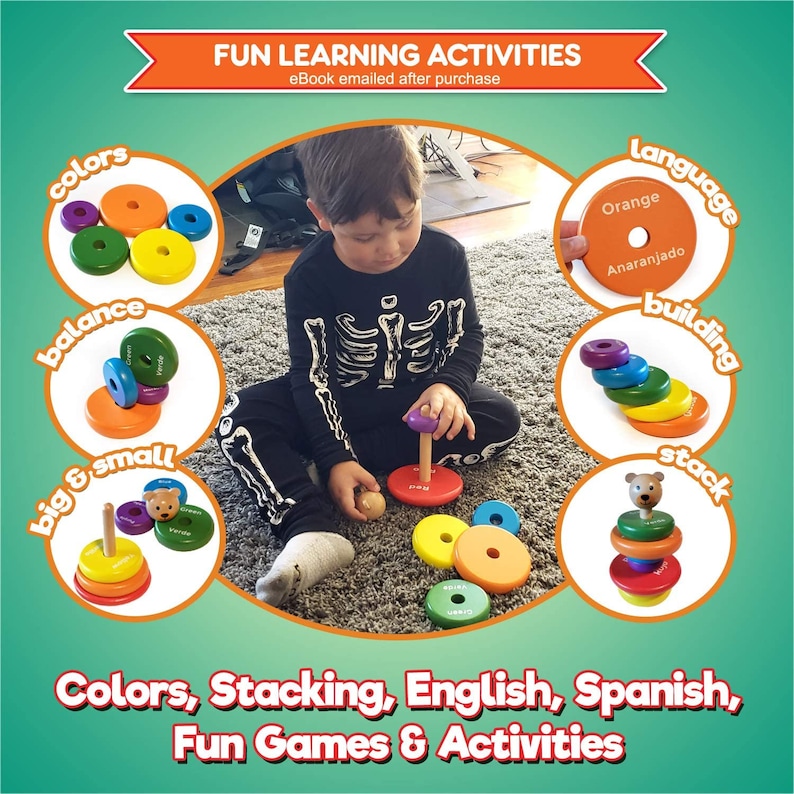 Puede incluir: Un ni&ntilde;o juega con un juguete de apilar de madera de colores. El juguete tiene anillos de diferentes colores que se pueden apilar en un poste central. Los anillos est&aacute;n etiquetados con colores y palabras en ingl&eacute;s y espa&ntilde;ol. La imagen tambi&eacute;n muestra otras actividades para las que se puede usar el juguete, como el equilibrio, la construcci&oacute;n y la clasificaci&oacute;n.