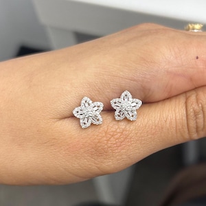 Minimal Starfish 14K White Gold Natural Diamond Earrings