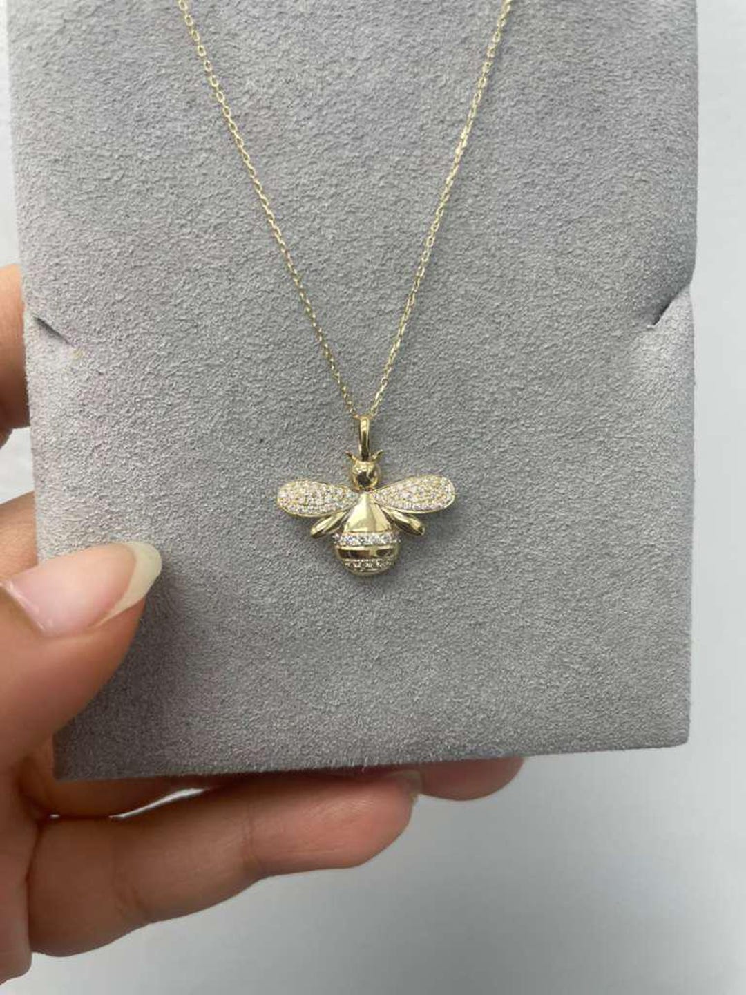 Diamond Bee Pendant Necklace in 14K Solid Yellow Gold, 0.31 CT Natural ...