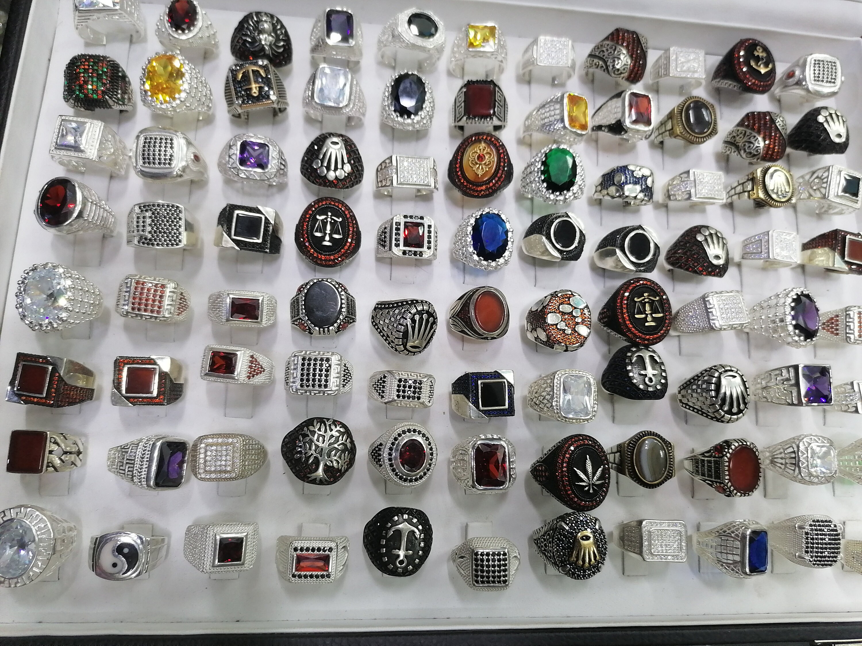 Italian rings deals