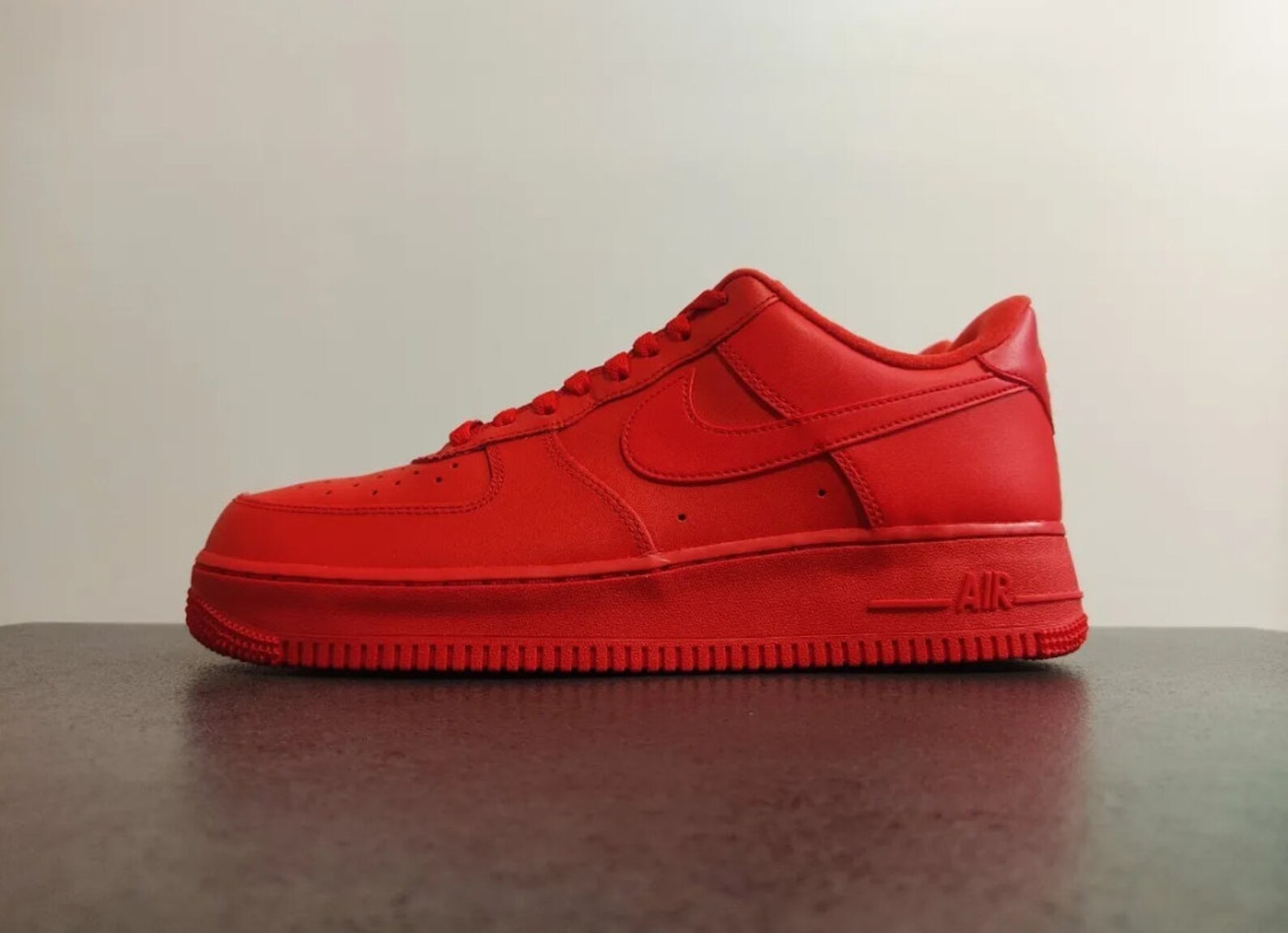 triple red air force 1 release date