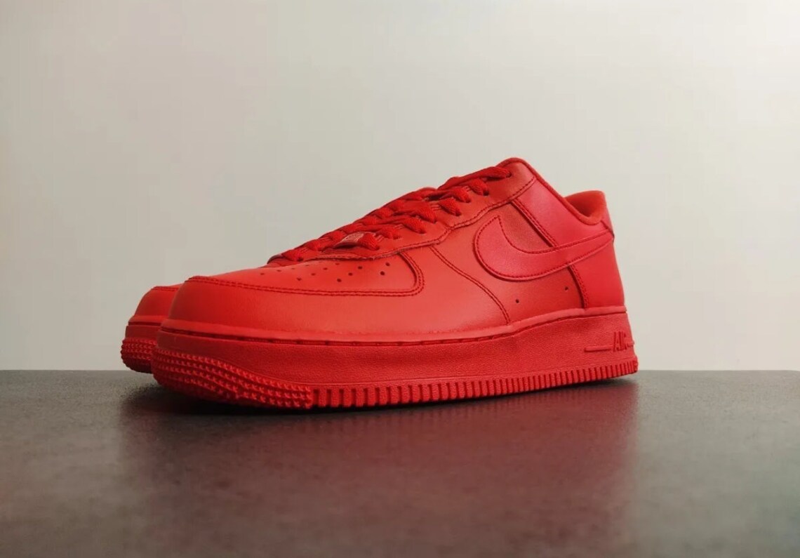 triple red air force 1 release date