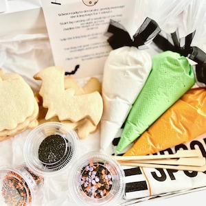 Halloween Cookie kit, Decorated cookies, DIY halloween cookie kit, cookie decorating party, kids halloween kit, halloween cookies