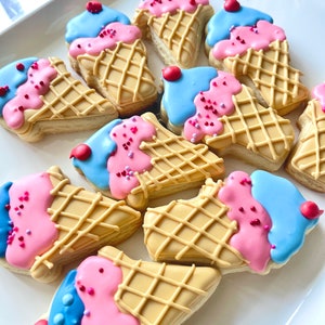 Small Ice cream cookies, ice cream mini cookies, decorated cookies, custom, first birthday, summer cookies,