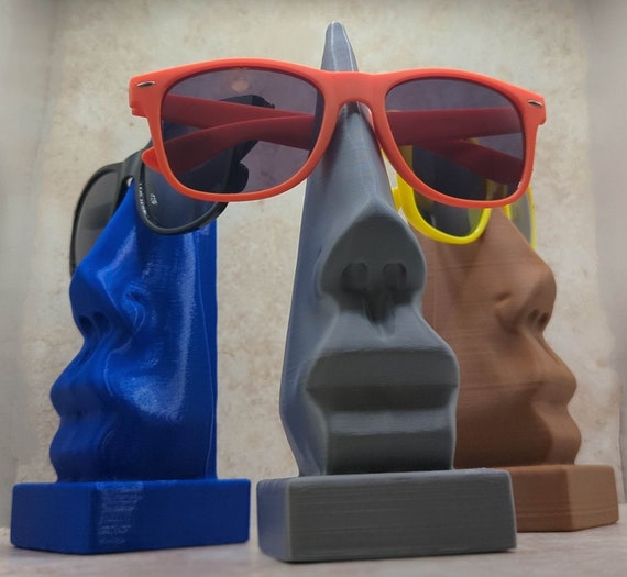 3D Printable Sunglasses holder middle finger by Tom