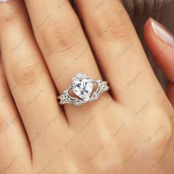 Skull heart ring discount