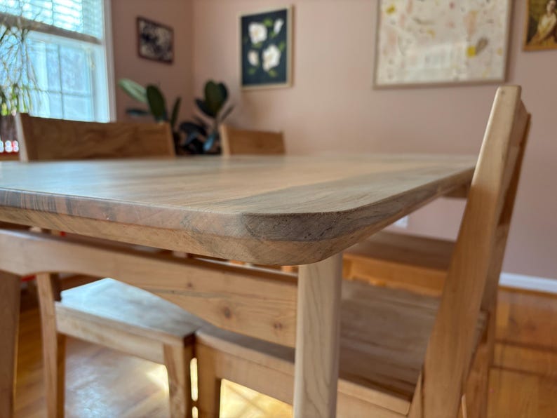Table de salle à manger en érable massif | Meubles en bois personnalisés modernes minimalistes | 72" x 32" image 8