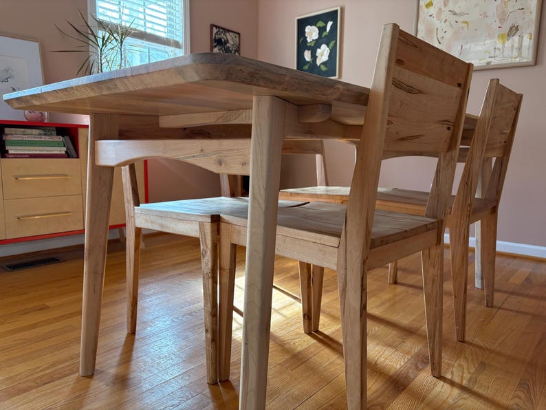 Table de salle à manger en érable massif | Meubles en bois personnalisés modernes minimalistes | 72" x 32" image 9