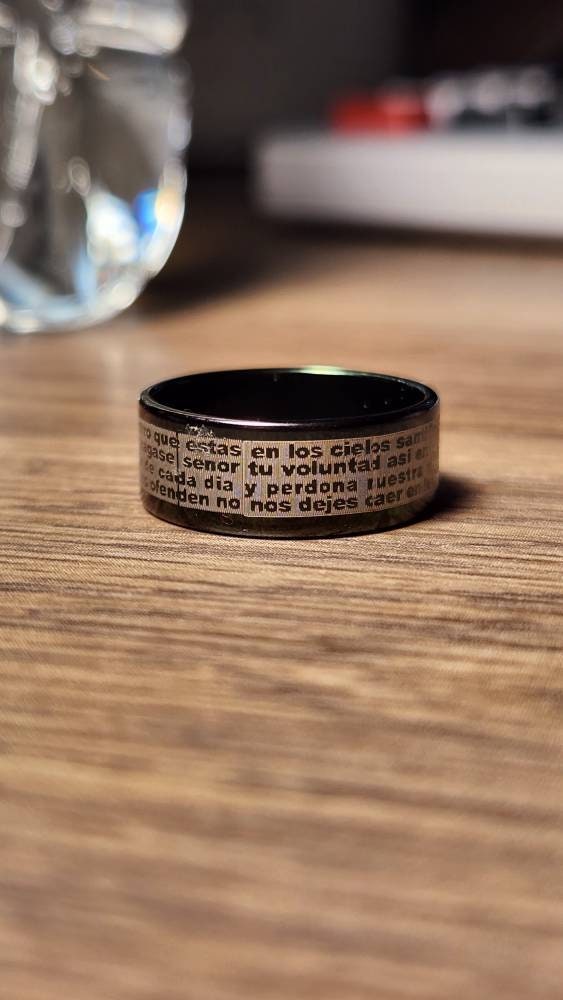 Anillo con la oración Padre Nuestro grabada en latín de Plata 925