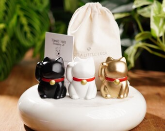 White Maneki Neko Lucky Cat Statue: Japanese Feng Shui Decor