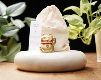 Gold Concrete Maneki Neko: Hand-Painted Lucky Cat Statue For Good Luck and Wealth