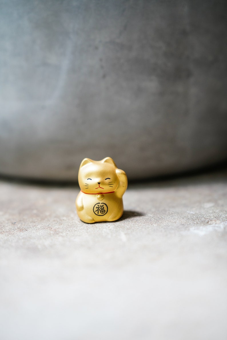 Gold Ceramic Lucky Cat Maneki Neko For Luck and Wealth Fortune Cat Good Luck Gift Feng Shui Cat Good Luck Charm Beckoning Cat image 9