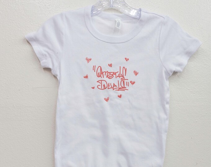 Amarte Duele (Loving You Hurts) Crop Tee