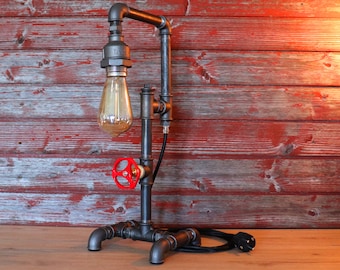 Lampe de table industrielle steampunk - lampe de bureau - lampe Edison - lampe steampunk - lampe de tuyau d'éclairage - lampe de tuyau - rétro - cadeau pour homme - métal