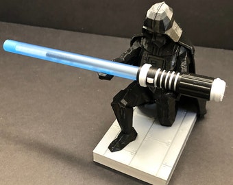 Darth Vader Pen Holder with Saber Pen – Star Wars Desk Decor