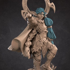 Female Elf Rogue Mini - 3D Print - 6k Resin - D&D, DnD, TTG, RPG, Pathfinder