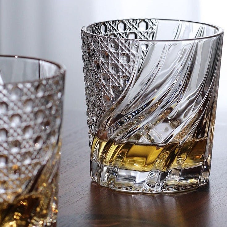 Snute Handblown Bourbon Glass, Crystal Whiskey Glasses Set of 2 Lowball  Tumbler Heavy Base Rock Glasses Gift for Whiskey Lover -  Hong Kong