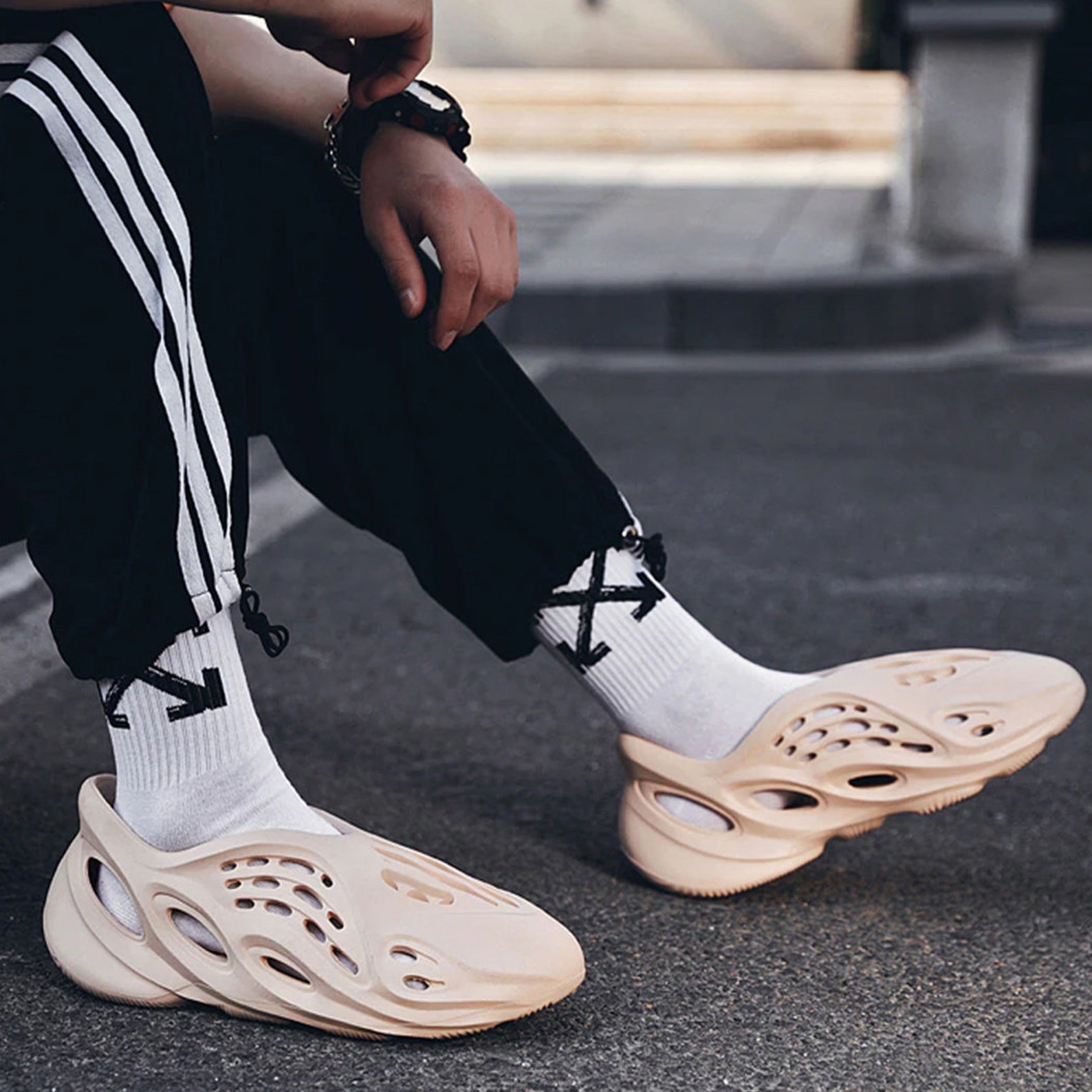 hypebeast yeezy slides