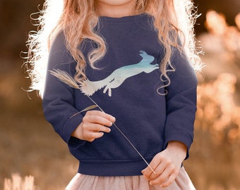 Children's sweater "Squirrels on the beach": Original gift for nature fans - Kids Organic Sweatshirt